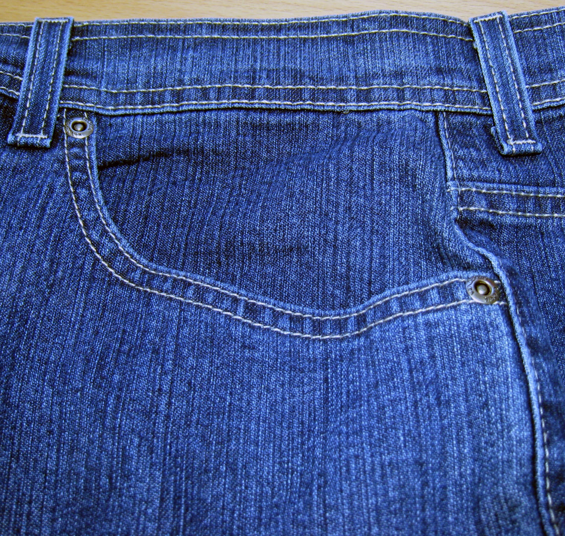 Jeans_pocket_front.jpg