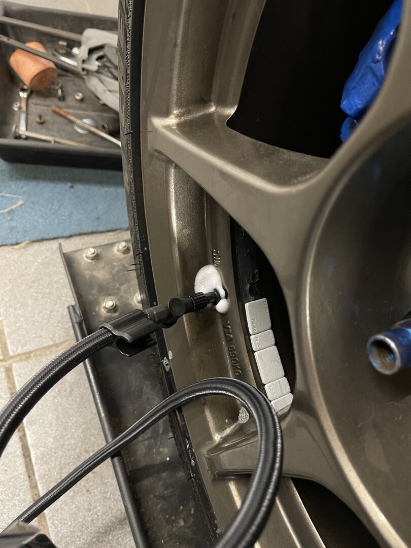 Wheel Valve 1 - Copy.JPG